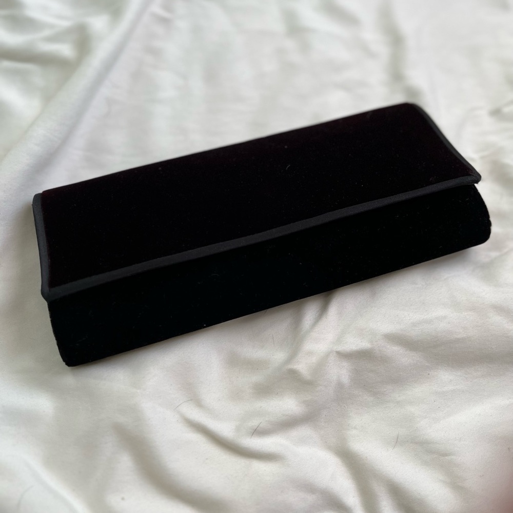 Black Clutch